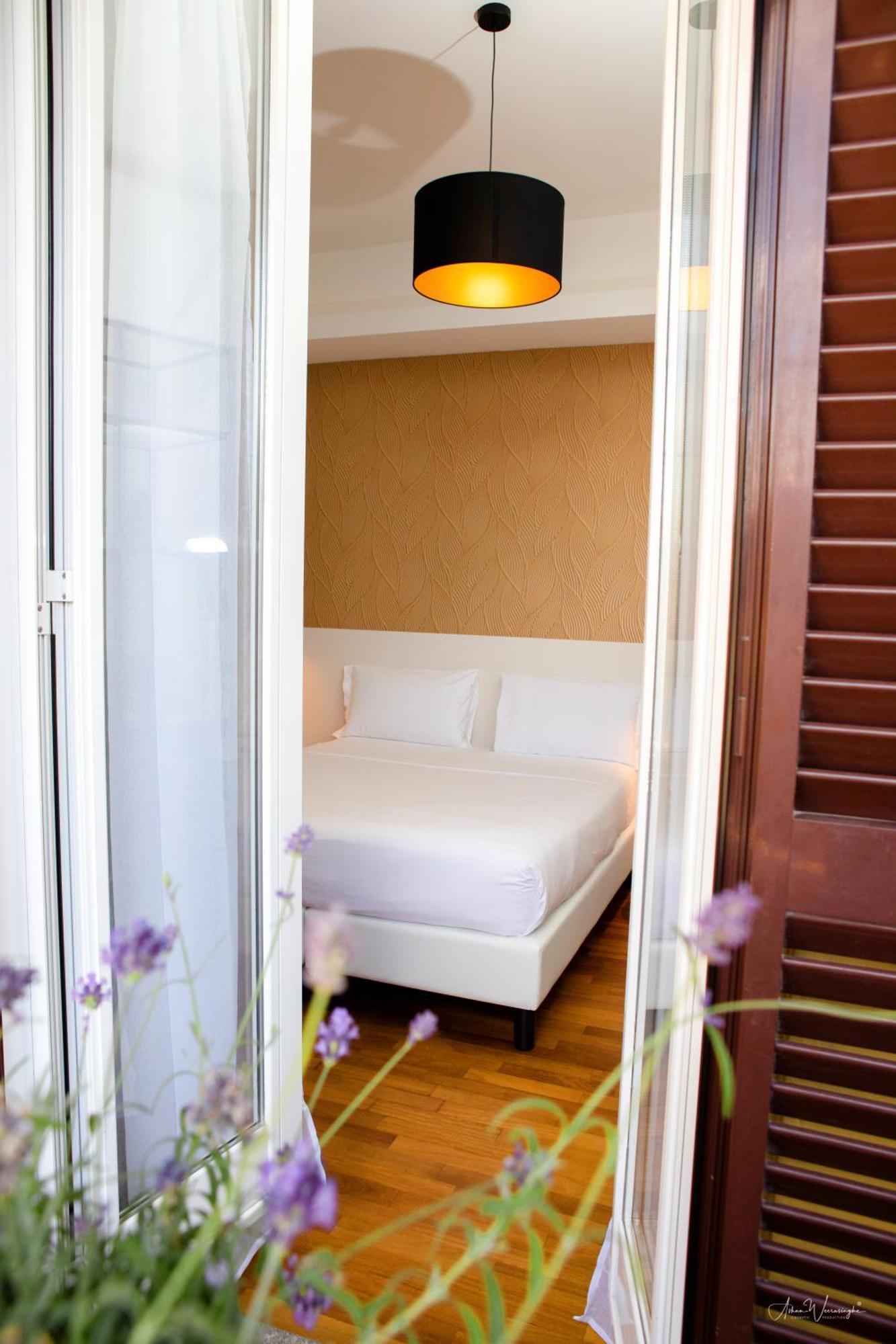 Magikrooms Topaz Рим Екстер'єр фото